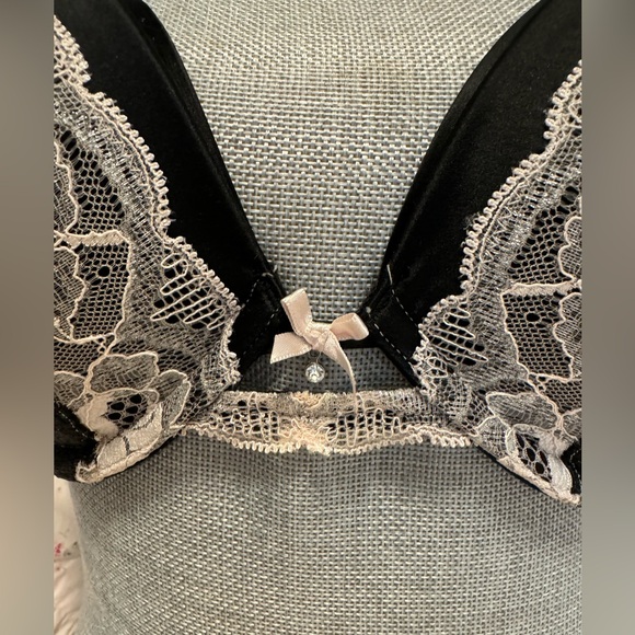 Victorias Secret Dream Angels Push Up Bra - Picture 2 of 7